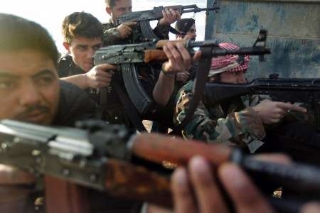 الاتحاد الاوروبي يعلن انه سيحاول تزويد المعارضة السورية بالاسلحة