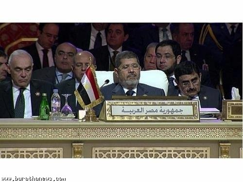 مرسي والوفد المرافق له يقابلون كلمة خضير الخزاعي بنوم عميق !!!!!