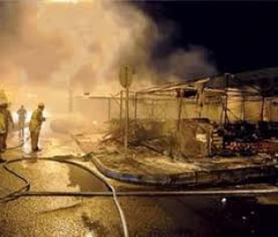 إندلاع حريق كبير بمستشفى الحلة التعليمي