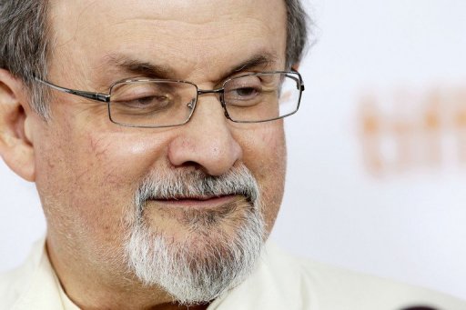 كثيرون يتحينون الفرص لقتل سلمان رشدي