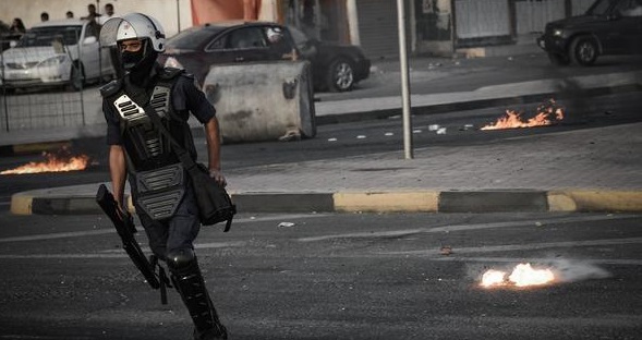 أصابة سبعة من أفراد الشرطة البحرينية أثر انفجار قنبلة محلية الصنع …