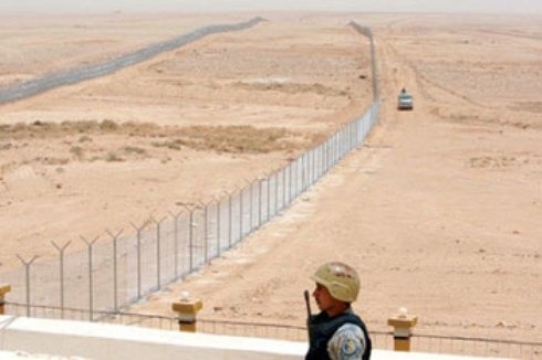 العراق يؤمن حدوده البرية مع سوريا