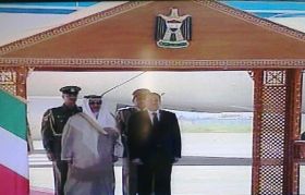 رئيس الوزراء الكويتي يصل بغداد