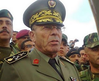 رئيس اركان الجيش التونسي يترك منصبه