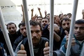 نائب:السجون العراقية مليئة بالمتهمين لكن في المقابل العمليات الإرهابية مستمرة !