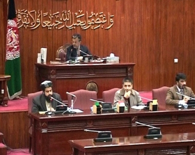البرلمان الافغاني يعزل وزير الداخلية بسبب تدهور الامن