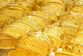 انخفاض اسعار الذهب عالميا سيؤثر على سعره محليا