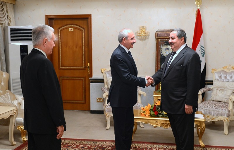زيباري وكيليتشدار اتفقا على ضرورة اعادة ترتيب العلاقات بين العراق وتركيا