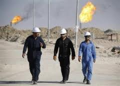 بغداد وشركات النفط تتأهب تحسبا لهجمات انتقامية اذا هوجمت سوريا