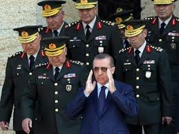 تركيا تعين قادة جددا للجيش مع تعزيز الحكومة سيطرتها على الشارع