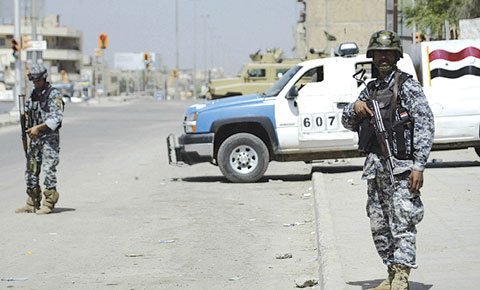 تفكيك سيارة مفخخة في الموصل من قبل الشرطة