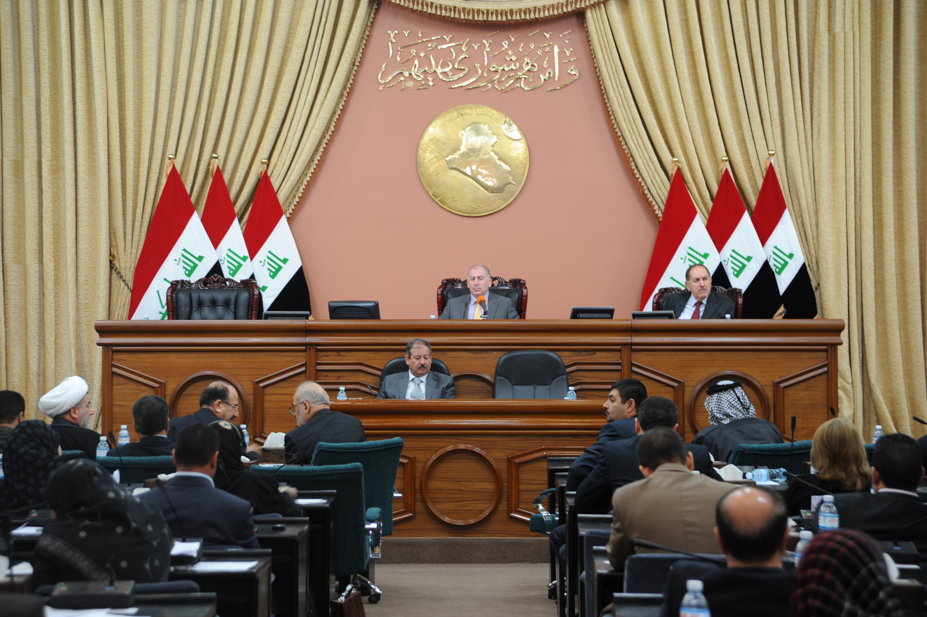 مجلس النوّاب العراقي متواطئ ومتآمر على الشعب العراقي بقلم اياد السماوي