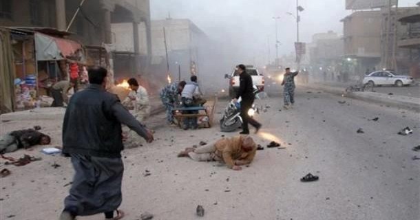 مقتل واصابة 15 مدنيا بانفجارين في بغداد