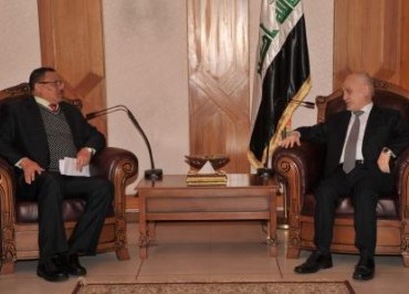 الشهرستاني والسفير السوداني في بغداد يبحثان تعزيز العلاقات الثنائية بين البلدين