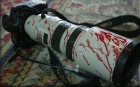 مع اخر يوم من السنة : مقتل صحفي عراقي في لانبار وقناص يقتل ثلاثة اشخاص