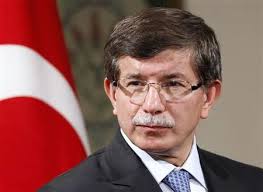 وزير الخارجية التركي يطمئن على رئيس الجبهة التركمانية هاتفيا