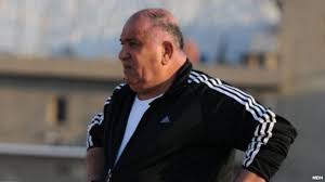 المدرب علي وهاب يطالب بحماية مناهج مدربي الاندية المشاركة بدوري الكرة احترامها