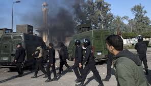 اشتباكات بين جماعة الاخوان والشرطة في مصر
