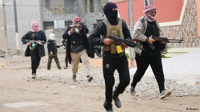 الدايلي تلغراف تكشف ان القاعدة تدرب مئات البريطانيين في سوريا لتنفيذ هجمات بعد عودتهم الى بلادهم