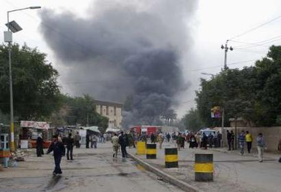 وسط إرباك في صفوف الأجهزة الحكومية.. ارتفاع حصيلة تفجيرات بغداد إلى أكثر من (95) قتيلاً وجريحًا