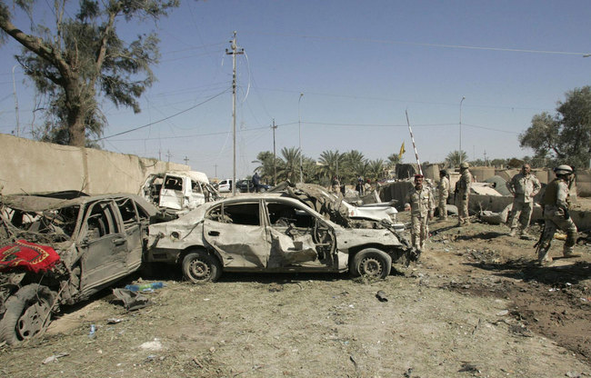 مقتل موظف في وزارة التجارة بتفجير سيارته غربي بغداد