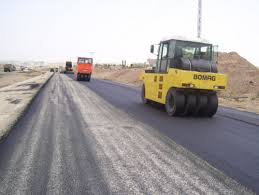 وزارة الاعمار: بدء تنفيذ مشاريع استراتيجية لقطاع الطرق والجسور في محافظة الانبار