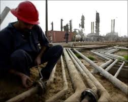 العراق يخفض سعر النفط الخام للاردن