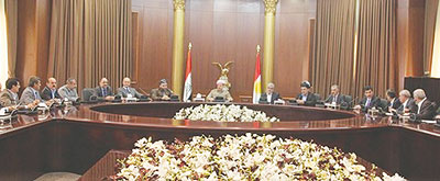 مسعود بارزاني يجتمع مع خمسة أحزاب كردستانية لتشكيل الحكومة الجديدة