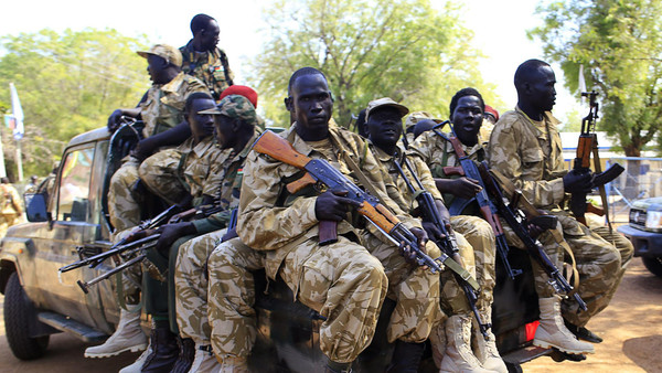 جيش جنوب السودان يفقد الاتصال بقواته والمسلحون يتقدمون بملكال