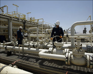 شركة ايني النفطية الايطالية مستعدة لمغادرة العراق في حالة عدم توقيع عقود