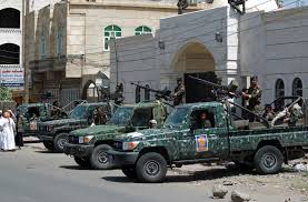 اليمن :اعدام 15 متهما أدينوا بقتل مسؤول محلي