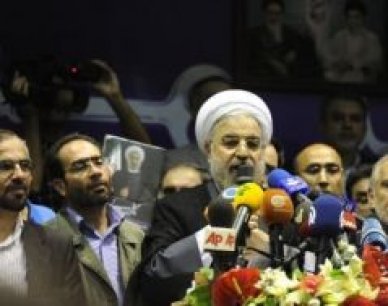 روحاني :الشعب الايراني سيدافع عن المقدسات في العراق!!