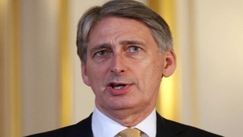 وزير الدفاع البريطاني يبدأ في جولة خليجية لبحث الوضع العراقي