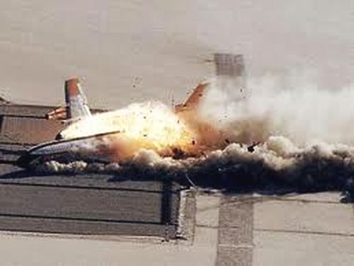 سقوط طائرة عسكرية باكستانية اثناء قيامها بمهمة تدريبية