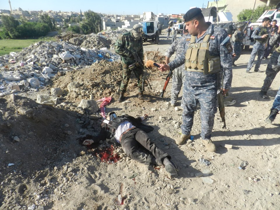 محافظ الموصل:القوات الحكومية لم تستطع صد الهجمات المسلحة
