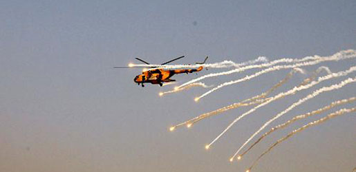 طيران الجيش العراقي يقصف الاحياء السكنية في بيجي