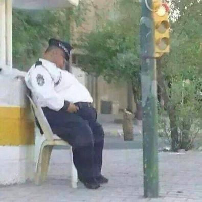 شرطي المرور بعصر حكومة المحاصصه