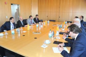 الجعفري يجتمع مع وزيري خارجية رومانيا والمانيا