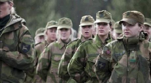 النرويج:فرض الخدمة الالزامية على النساء