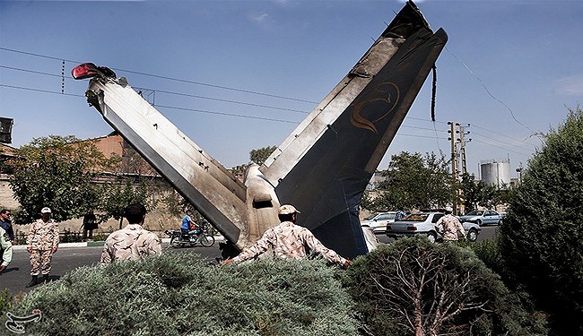 مقتل سبعة أشخاص بتحطم طائرة ايرانية