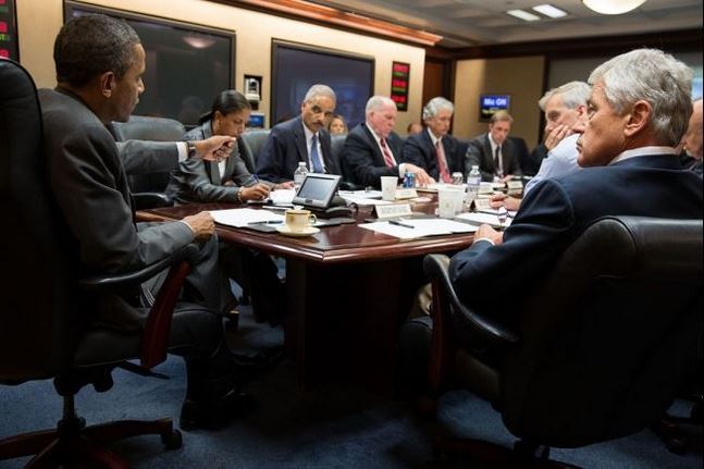 اوباما يجتمع مع مساعديه لبحث  استراتيجية محاربة “داعش”!