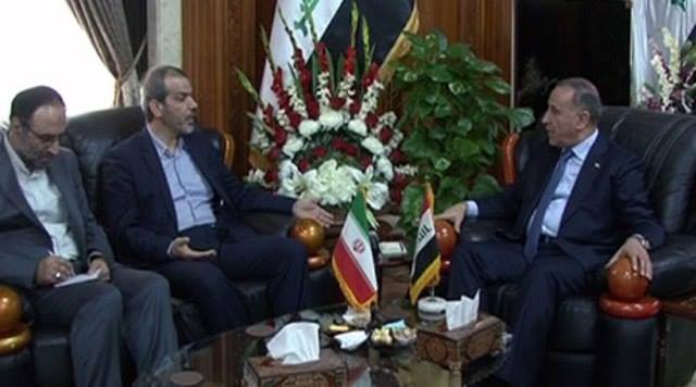 وزير الدفاع والسفير الايراني يبحثان التعاون
