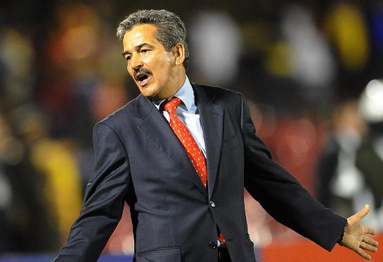 إتحاد الكرة يغلق مفاوضاته مع المدرب الكولومبي
