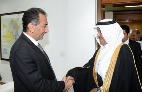 الوفد السعودي يصل بغداد لاعادة فتح السفارة السعودية