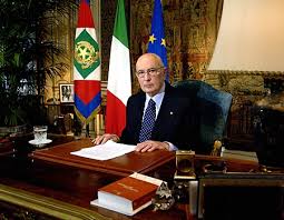 الرئيس الايطالي يقدم استقالته