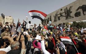 تظاهرات في العراق تطالب العبادي بمحاسبة سراق المال العام