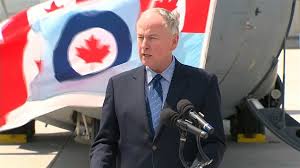 وزير الخارجية الكندي يصل بغداد