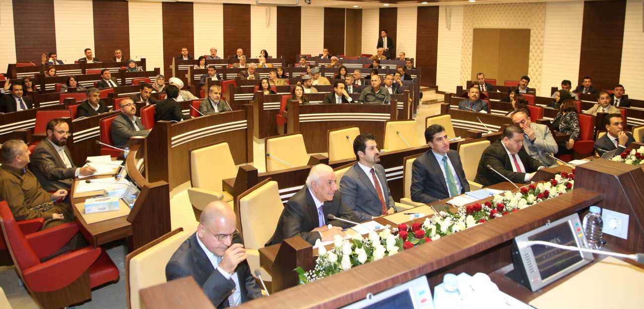 برلمان كردستان يبحث مع نيجيرفان العلاقة مع بغداد