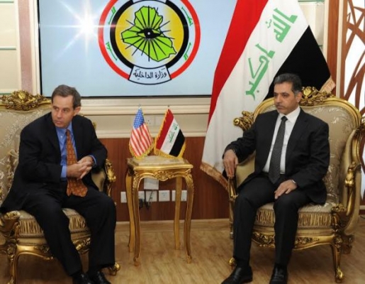الغبان وجونز يبحثان الوضع الامني في العراق