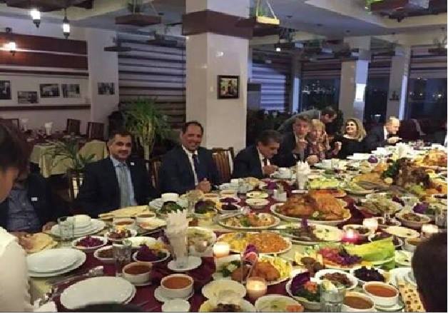 وجبات الولائم والأفطار للساسة العراقيين ..؟!